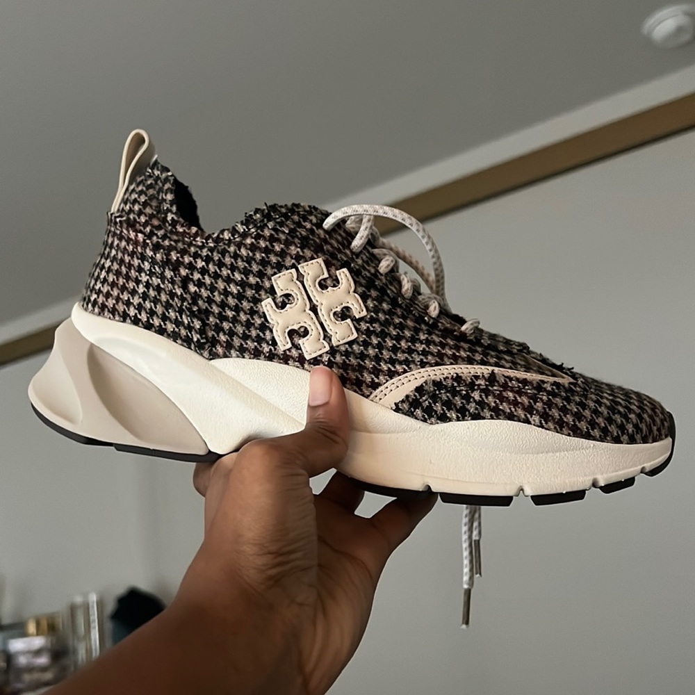 New Tory Burch Good Luck Trainer